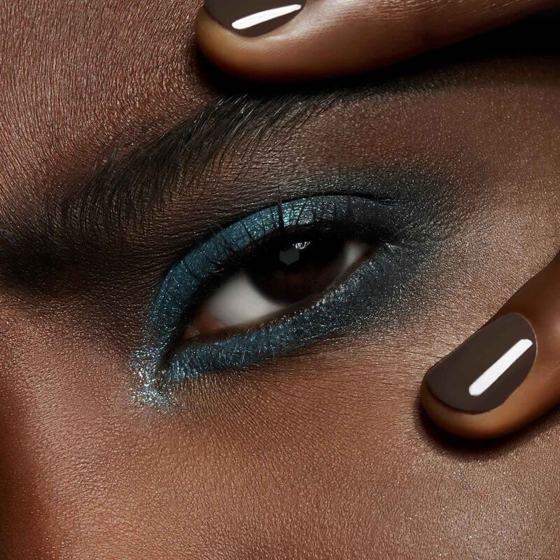 MAC Dazzleshadow Extreme Eye Shadow image number 14